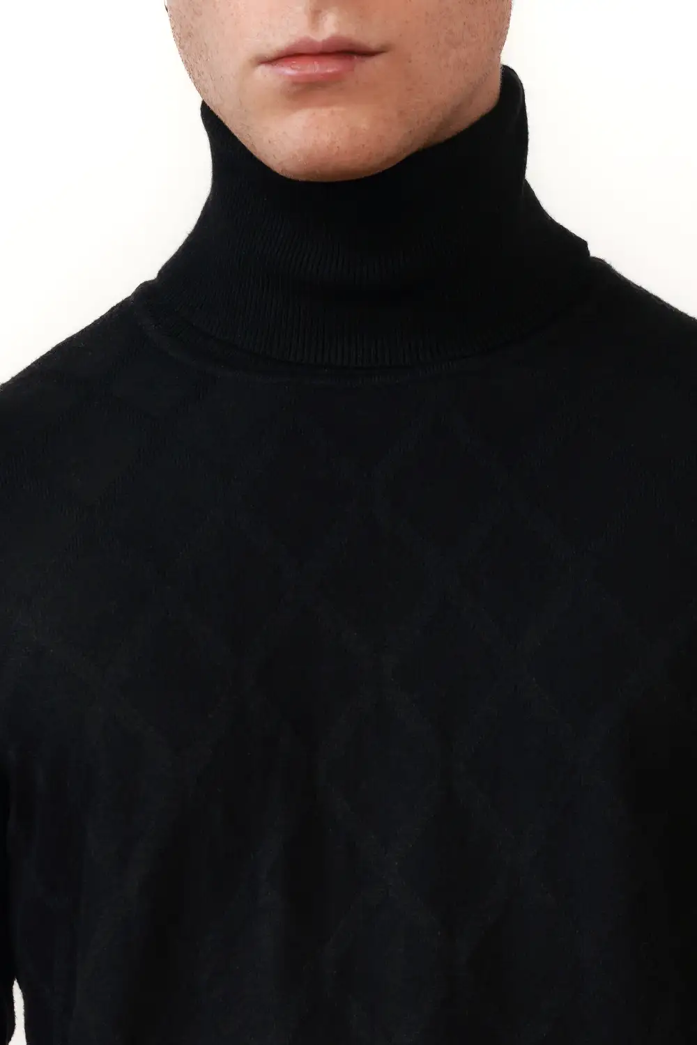 Modern Diamond Pattern Regular Fit Viscose Turtleneck Sweater