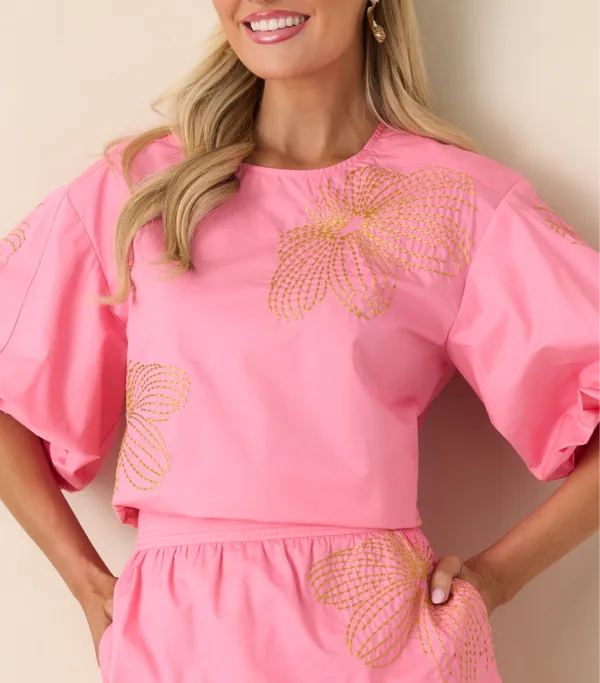 Short-Sleeve Contrast-Embroidered Contrast Embroidered Top