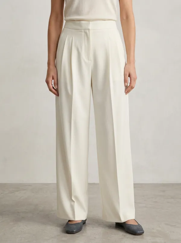 Everyday Contour Pleated Wide-Leg Trousers