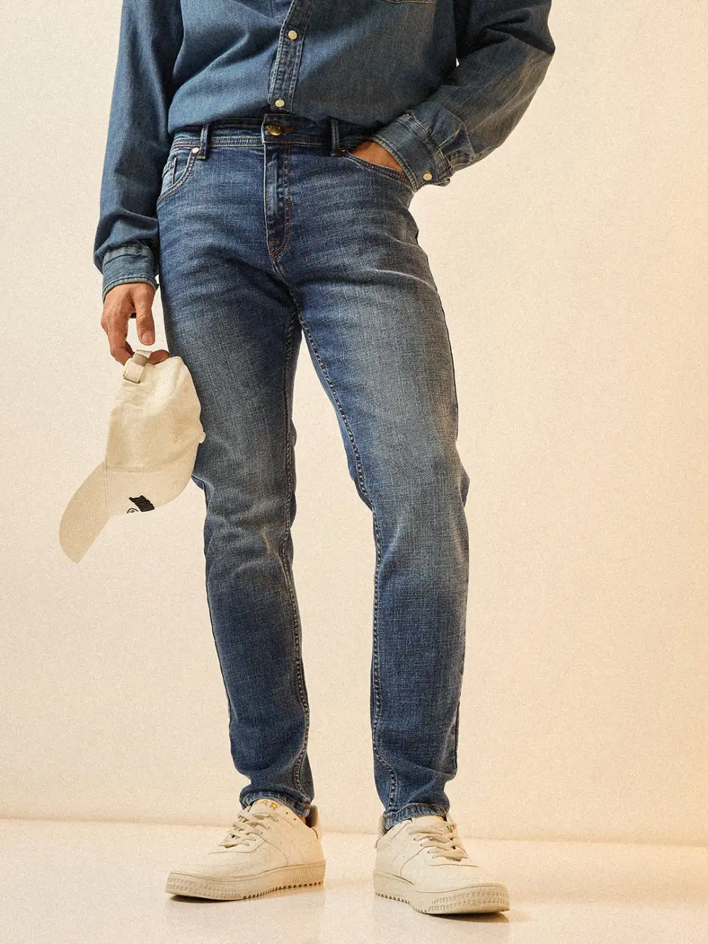 Weekend Profile Stretch Pocket Lightweight Jeans