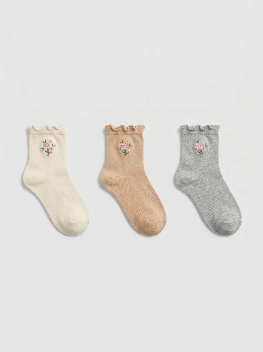 Women's Floral Pink Rose Embroidered Ruffle Trim Socks 3-Pack