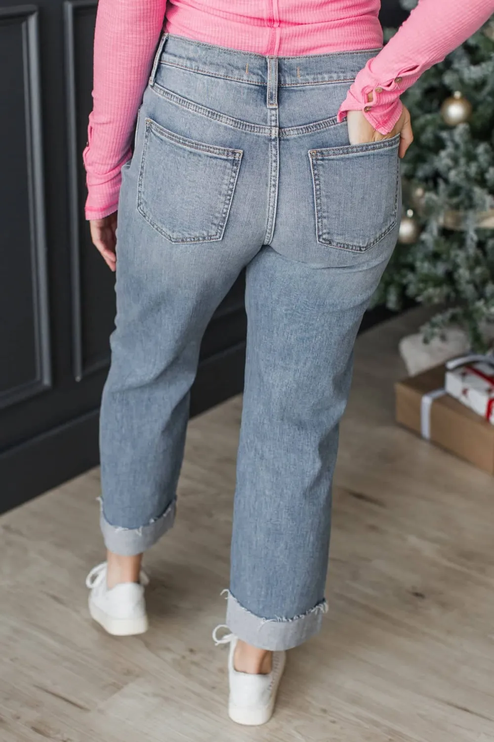 Mid-Rise Cuffed Boyfriend Clean Finish Jeans