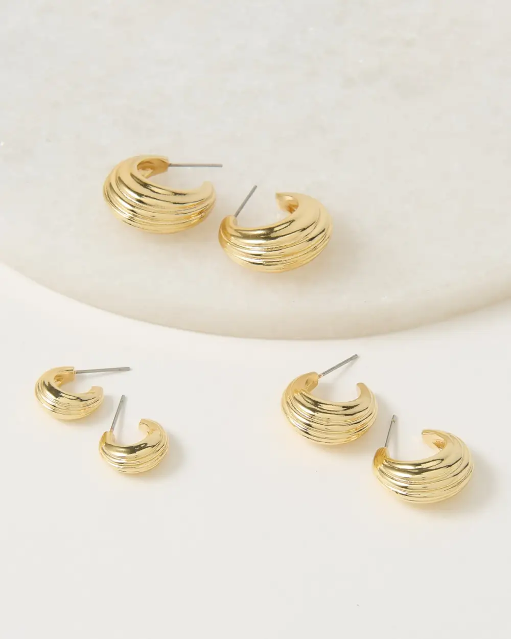 Exquisite Low-Key Small Ribbed Creative Gold Earrings