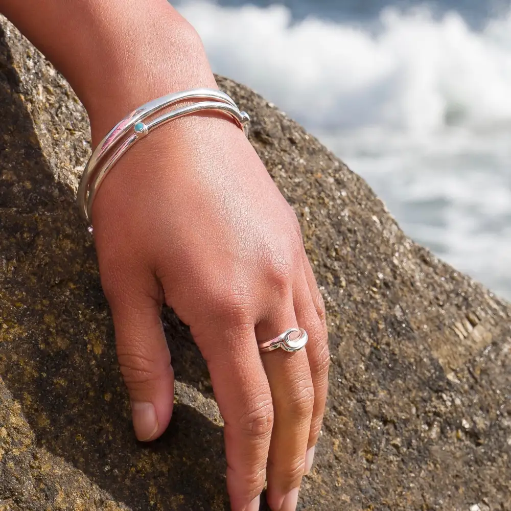 Modern Wave Organic Wide Ring