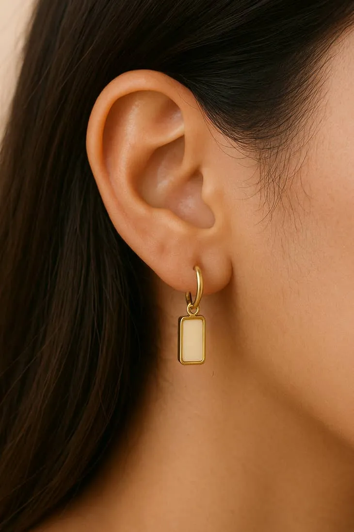 Refined Everyday Accessory 83