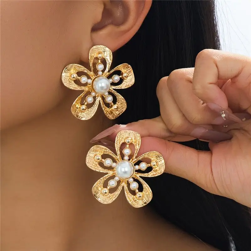 Floral Pearl Stud Earrings