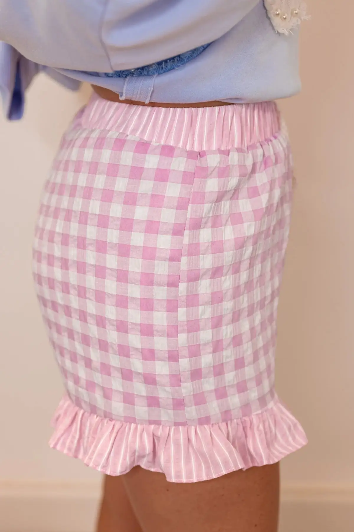 Ruffle-Trim Gingham Print Ruffle Striped Detail Lace Tie Shorts
