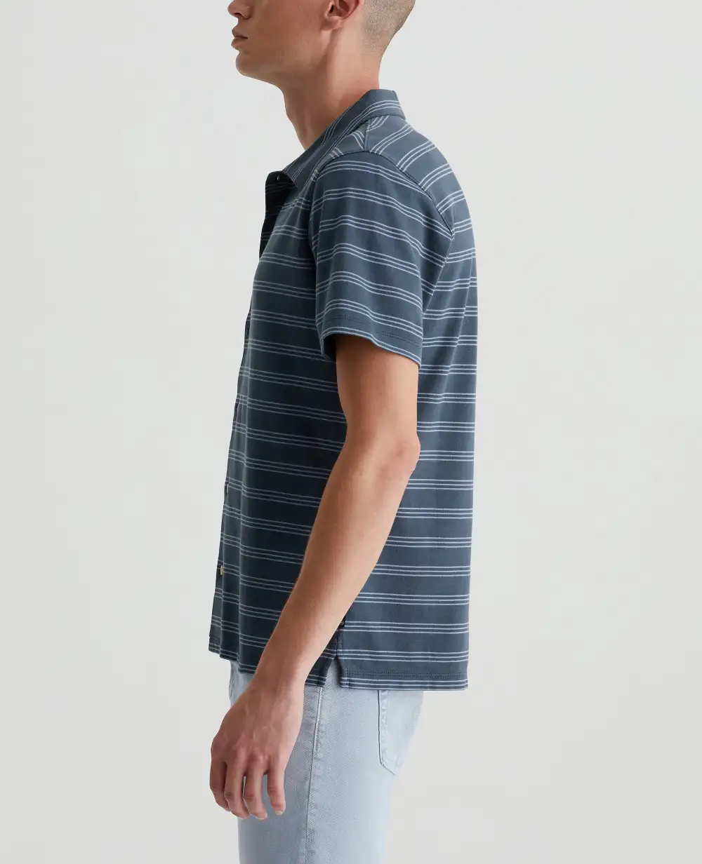 Men's Short Sleeve Button-Up Shirt