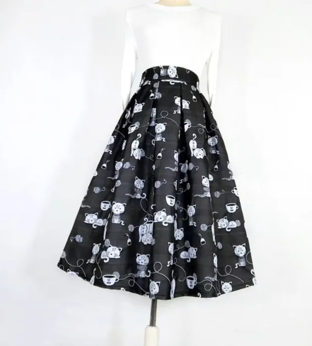 Embroidered Cat Motif Skirt