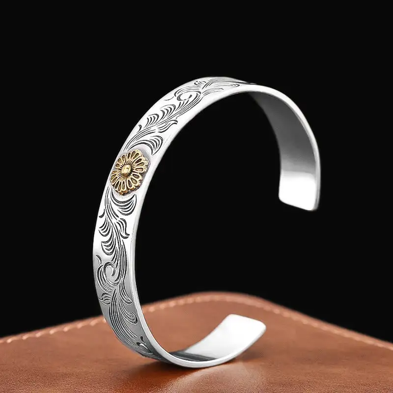 Tang Dynasty Flower Design Flower Feather Carved Bangle Bracelet