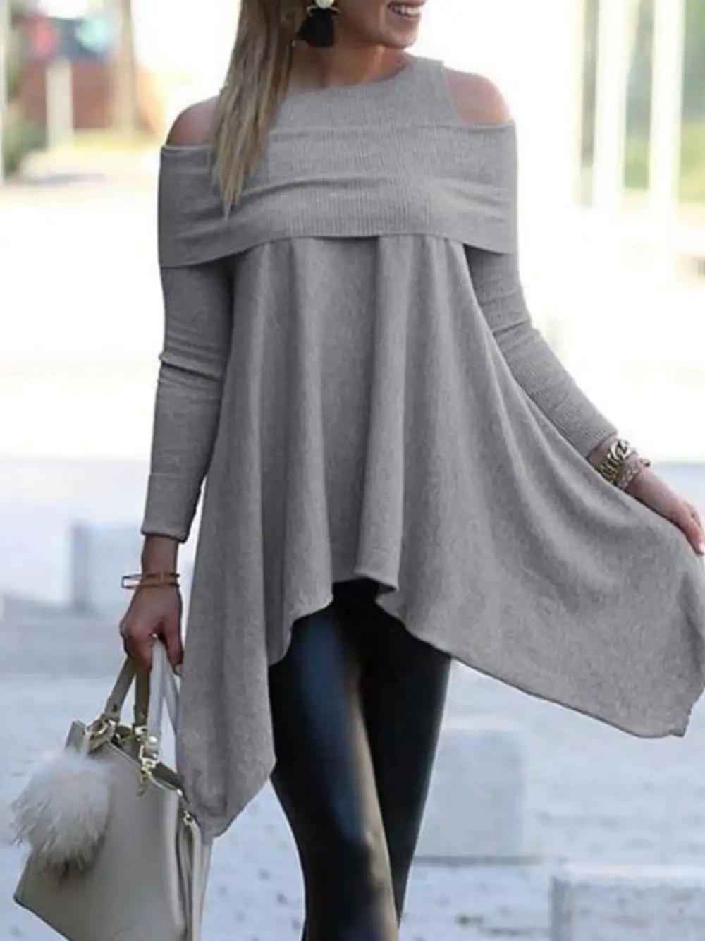 Minimal Asymmetric Relaxed Cutout Cold Shoulder T-Shirt
