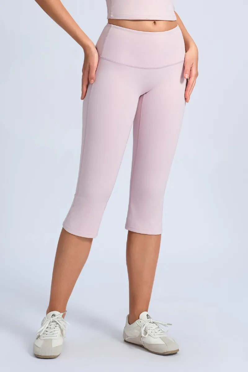 Sculpting Slim-Fit Capri Leggings