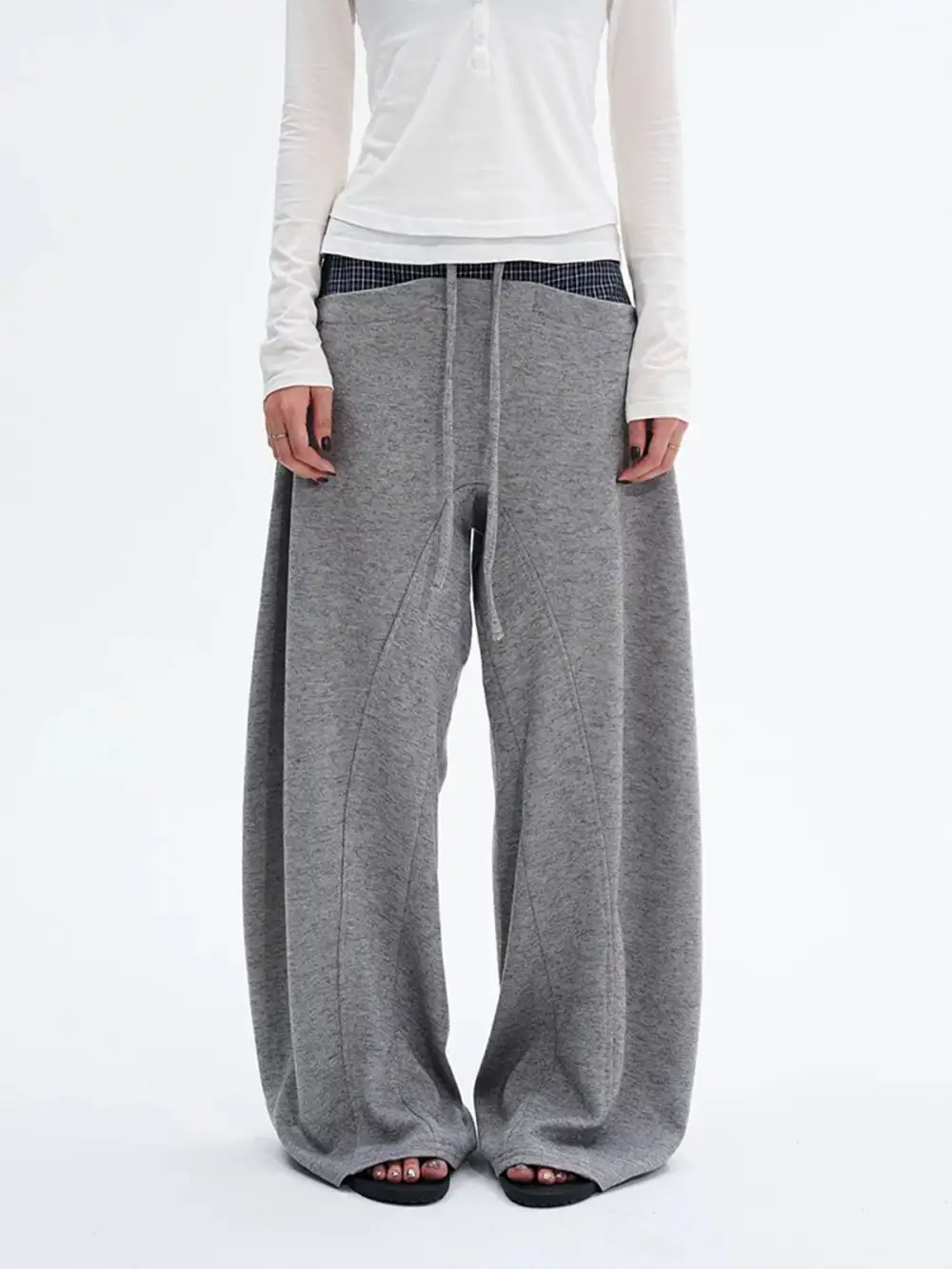 Barrel-Leg Plaid Contrast-Detail Pants