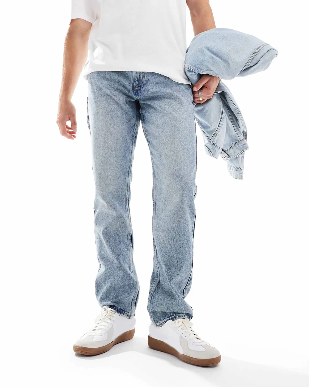 Straight Fit Jeans In Light Blue