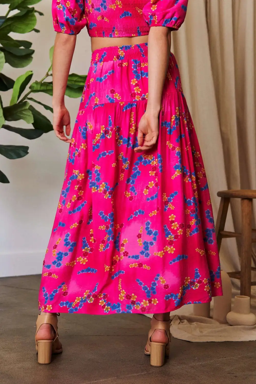 Airy Line Skirt