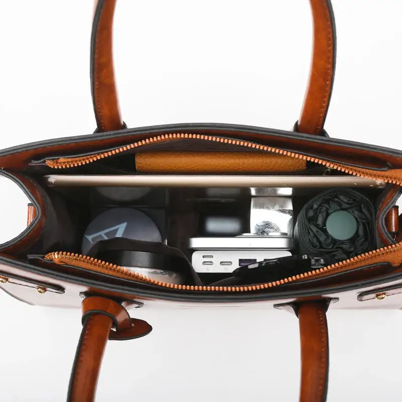 Luxurious Craft: Genuine Leather Flap-Cover Handbag