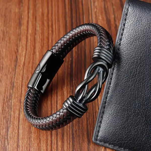 Endless Knot Pattern Titanium Steel Leather Buckle Bracelet