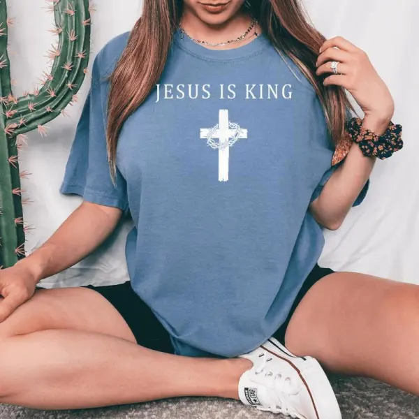 Jesus Is King Christian Religious Cross Faith For Women Women's Oversized Comfort T-Shirt