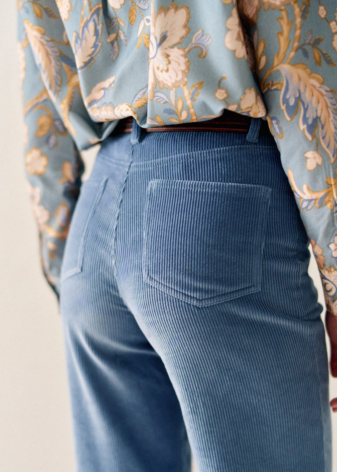 High-Rise Straight-Leg Loose Jeans