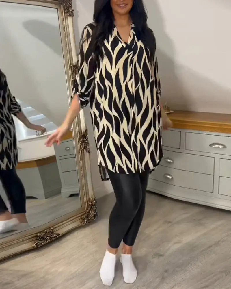 Graphic Patterned Tunic Top