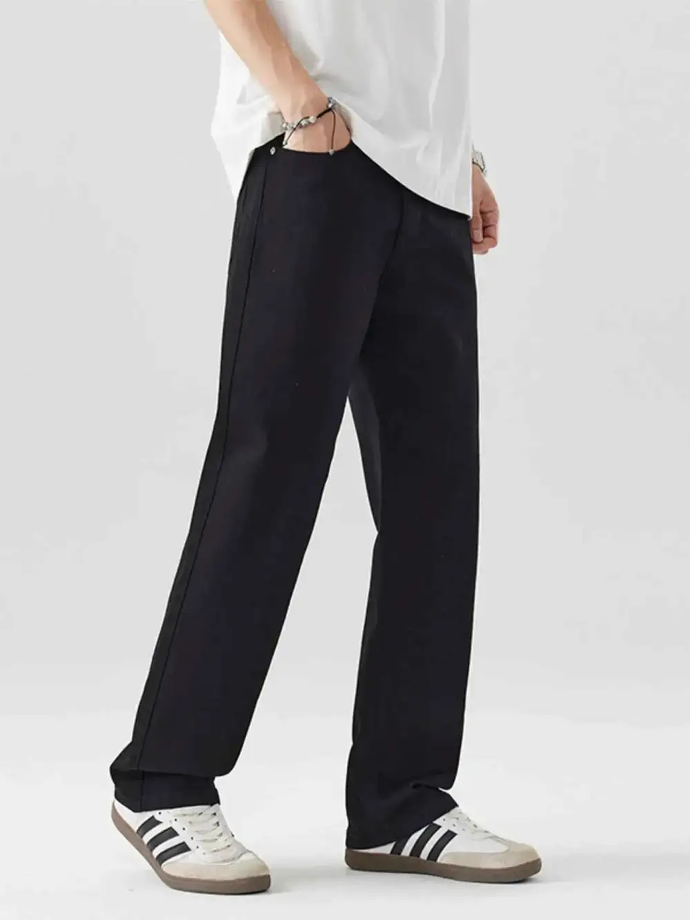 Wide Leg Relaxed Fit Jeans