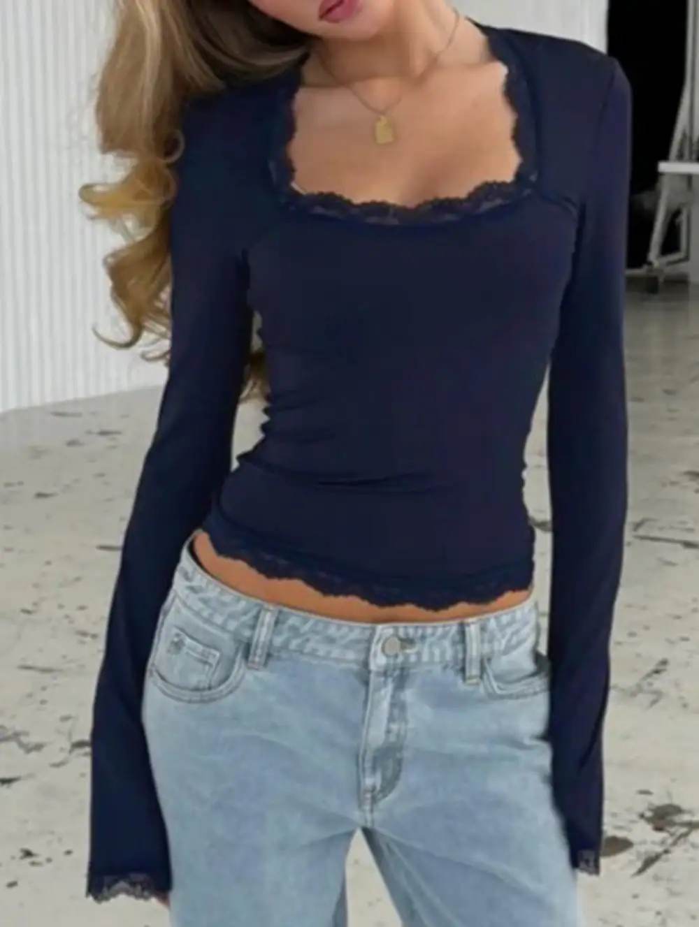 Lace Trim Long Sleeve Slim Top