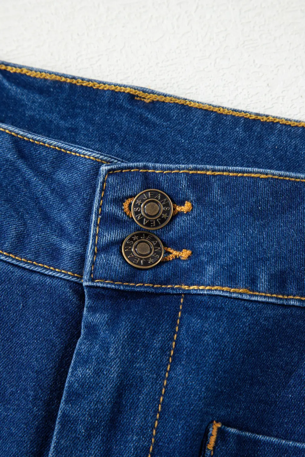Women's Hardware Decor Patched Pockets Wide Leg Denim Pants