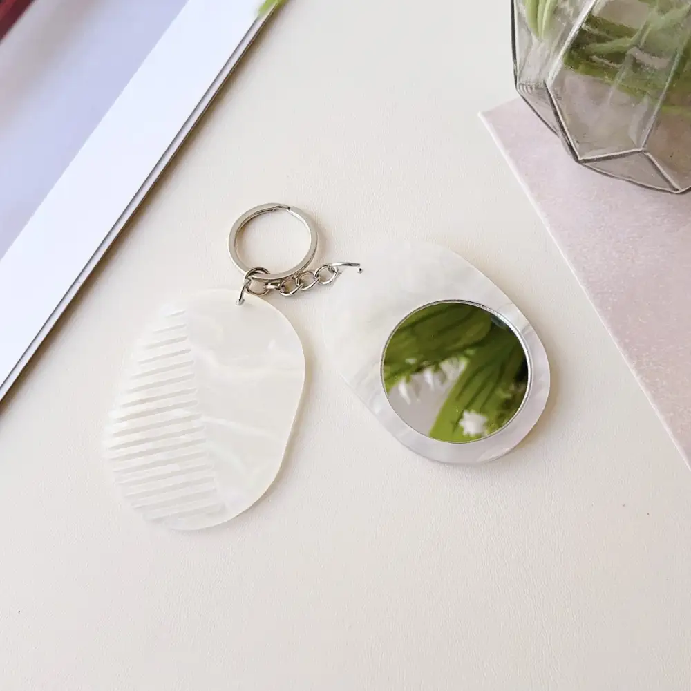Portable Makeup Mirror Comb Keychain for Bag