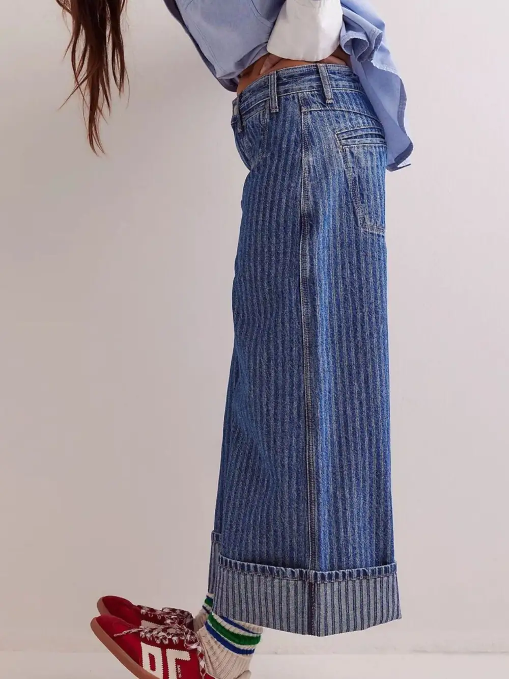 Relaxed Fit Stretch Cropped Jeans