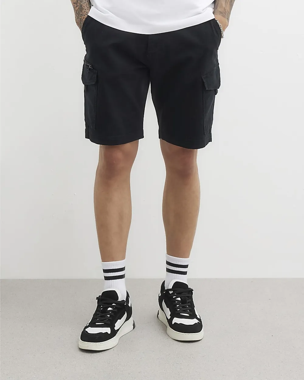 Men's Regular Fit Black Cargo Casual Shorts