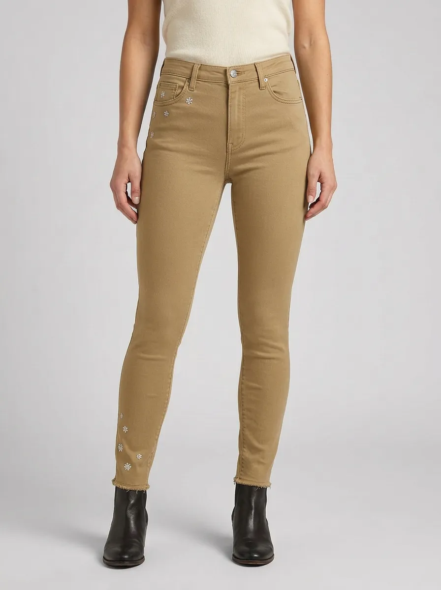 Women's Canyon Floral Daisy Embroidered Printed Slim Jeans