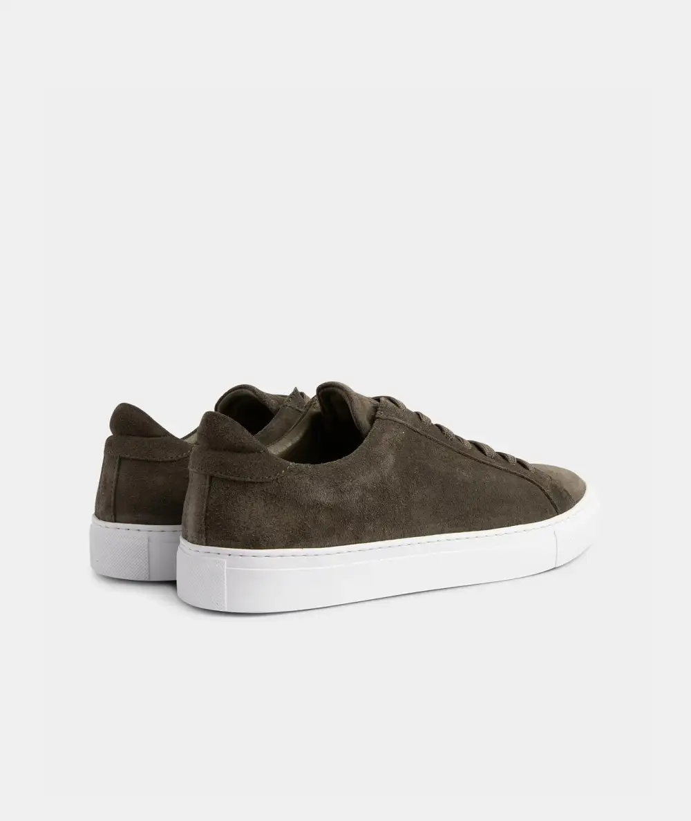 Everyday Relaxed Casual Suede Sneakers