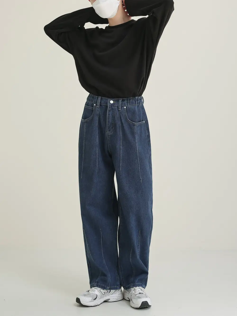 Comfort Fit Washed Jeans
