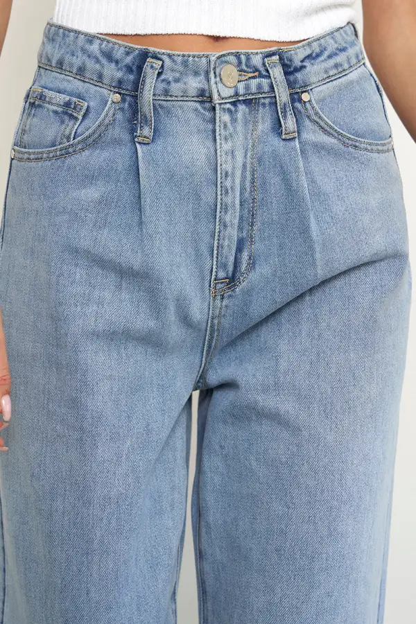 Modern Baggy Straight Jeans