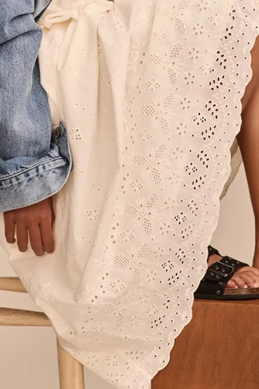 White Casual Sleeveless Midi Dress