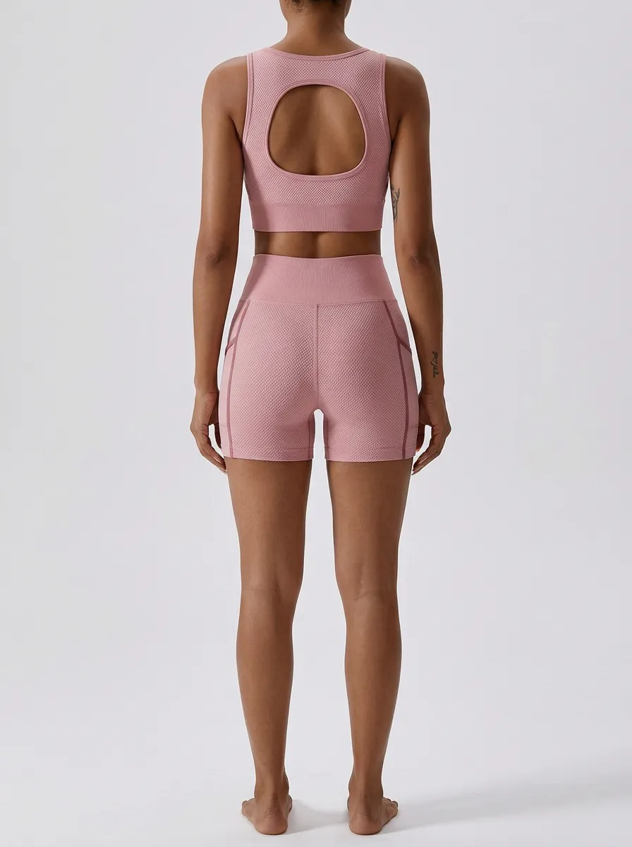 Weekend Textured Detail Seamless Design Finish Women's Tank Top And Sports Shorts Set