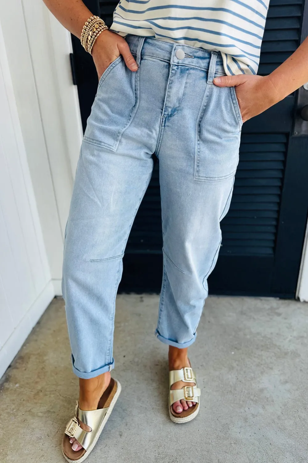High Waist Relaxed Fit Patch Pocket Casual Jeans
