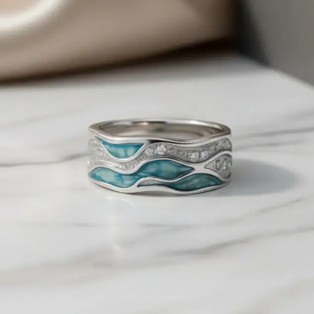 Wave Detail Vagues Statement Ring