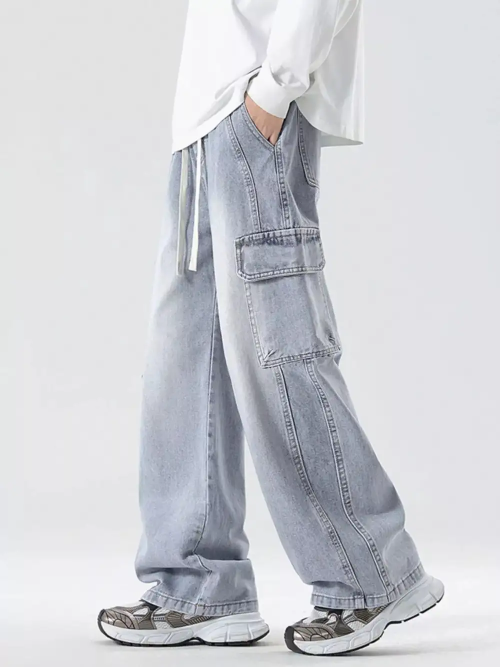 Wide Leg Cargo Jeans