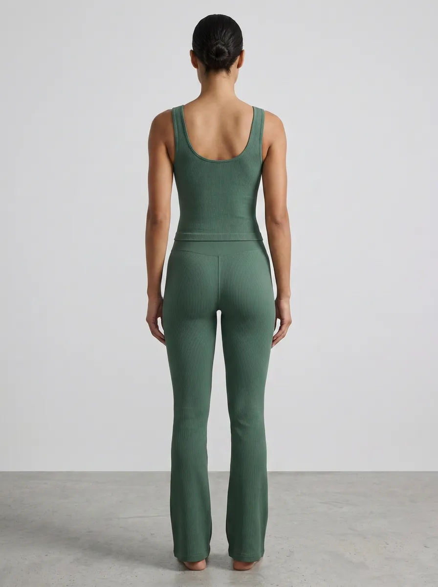 Yoga-Inspired Active-Look Women's Tank Top Flare Pants Active Set