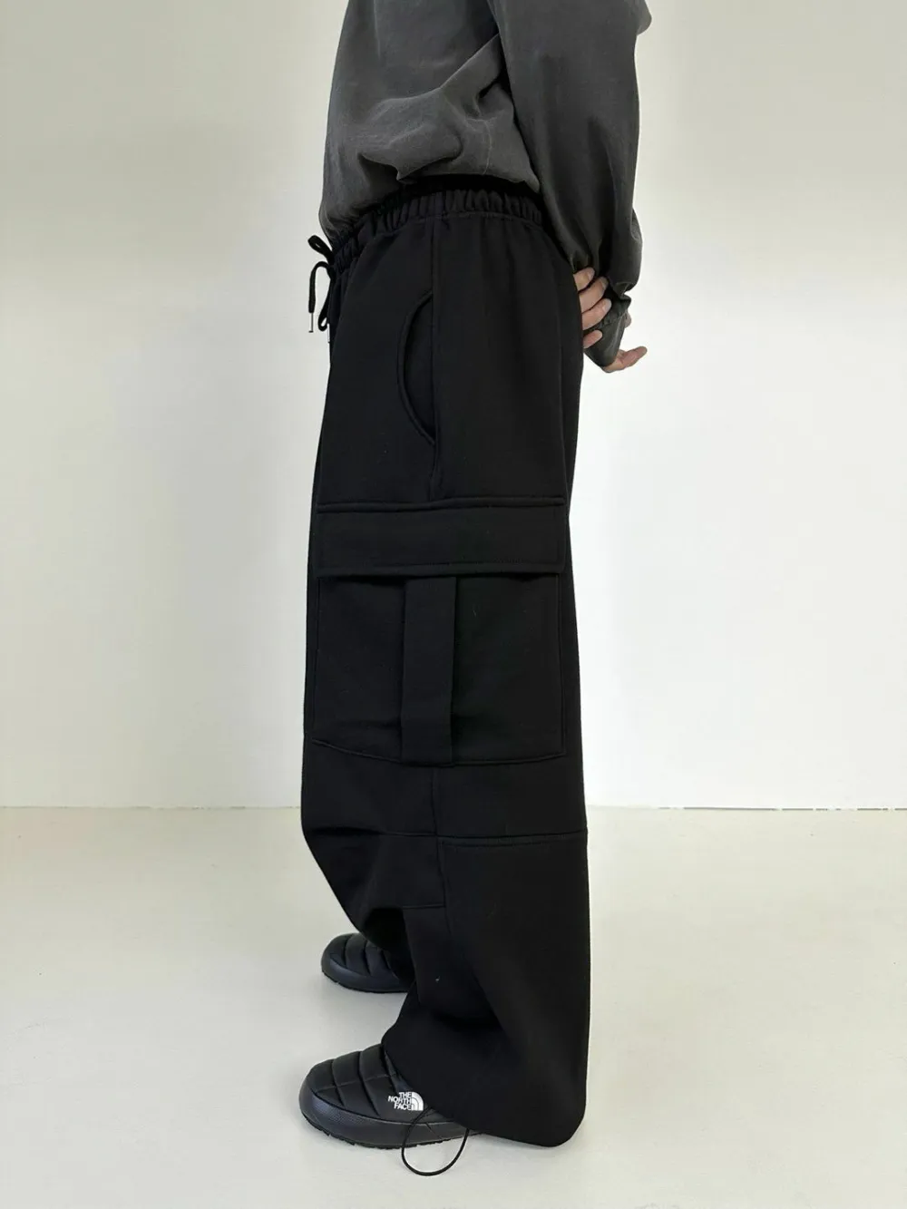 Velvet Lined Cuffed Relaxed Cargo Pants