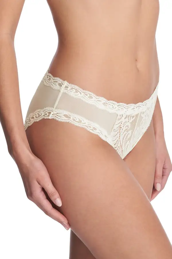 Feather Lace Hipster Panty