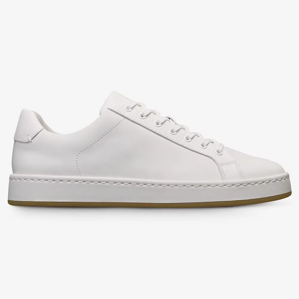 Modern Look Lace-up Sneaker