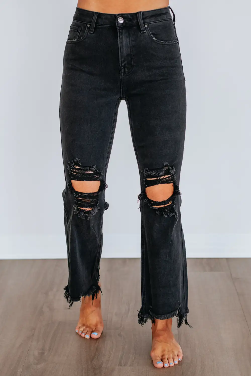 Distressed Cropped Straight Leg Jeans