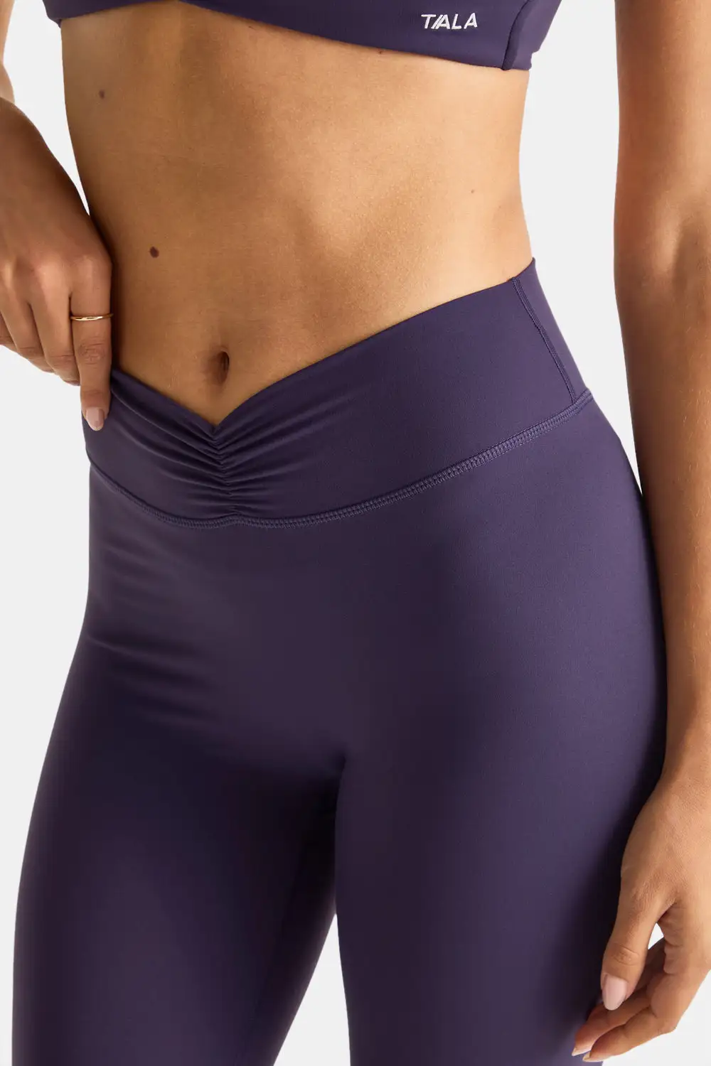 Soft Form Ruched Waist Clean Front Leggings