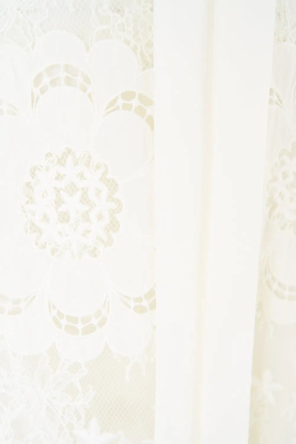 V-Neck Kaftan with Tie Waist Lace