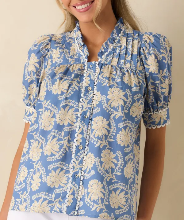 Button-Front Short-Sleeve Puff-Sleeve Scalloped Blouse