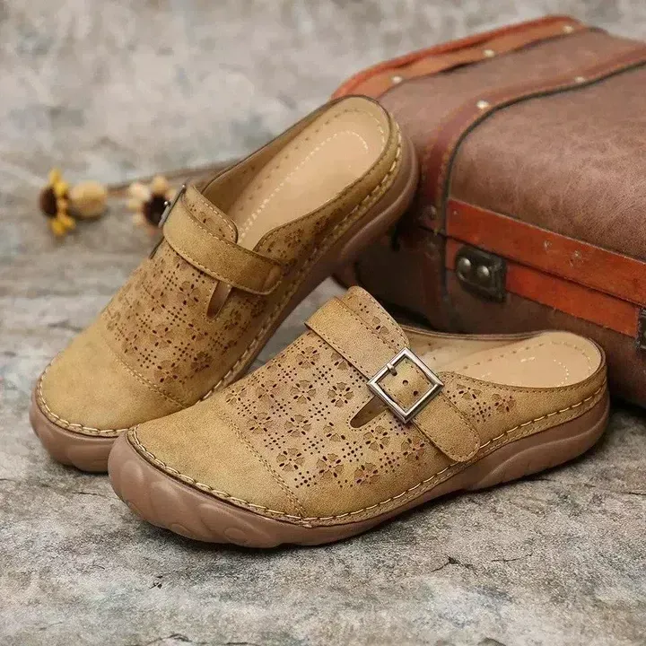 Women's hollow carved casual sandals