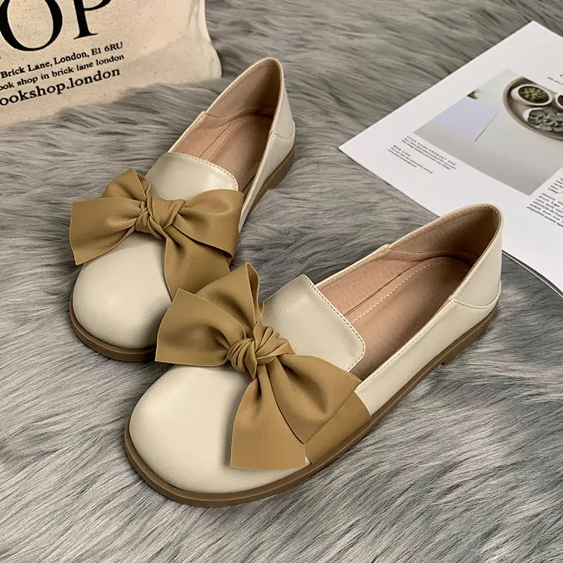 Round Toe Floral Detail Everyday Casual Flats