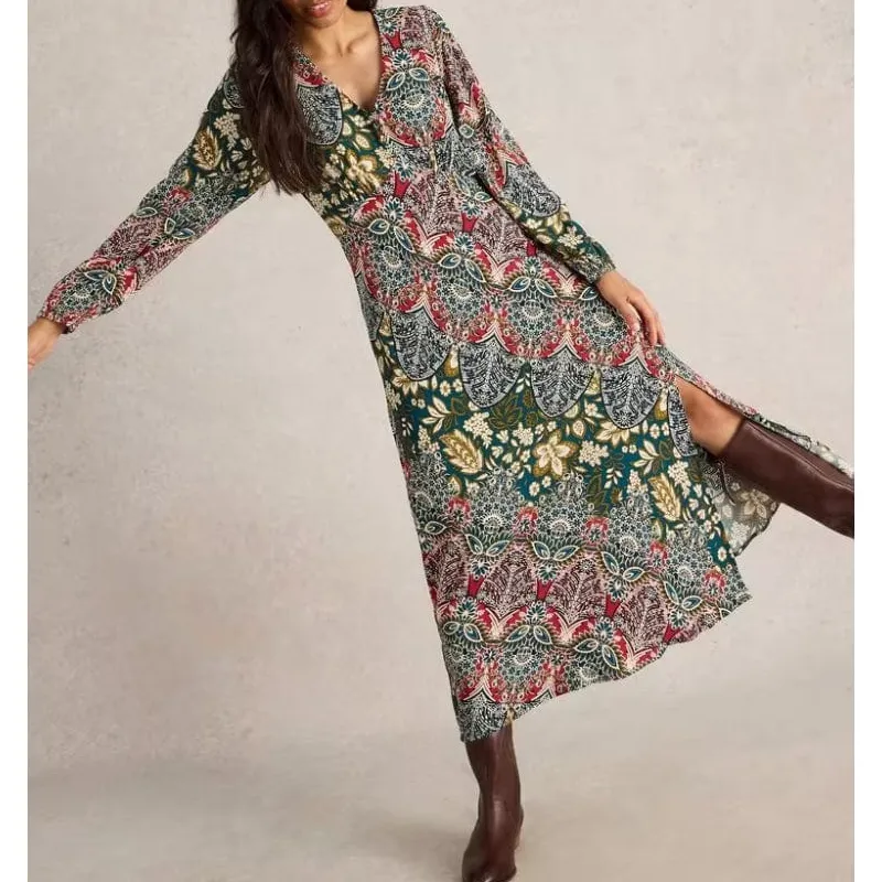 Relaxed Classic Women's Casual Dress